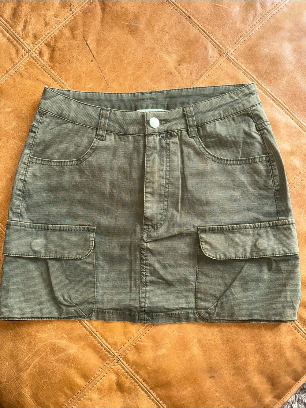 Altar’d State Olive Green Cargo Mini Skirt Size Small Never Worn